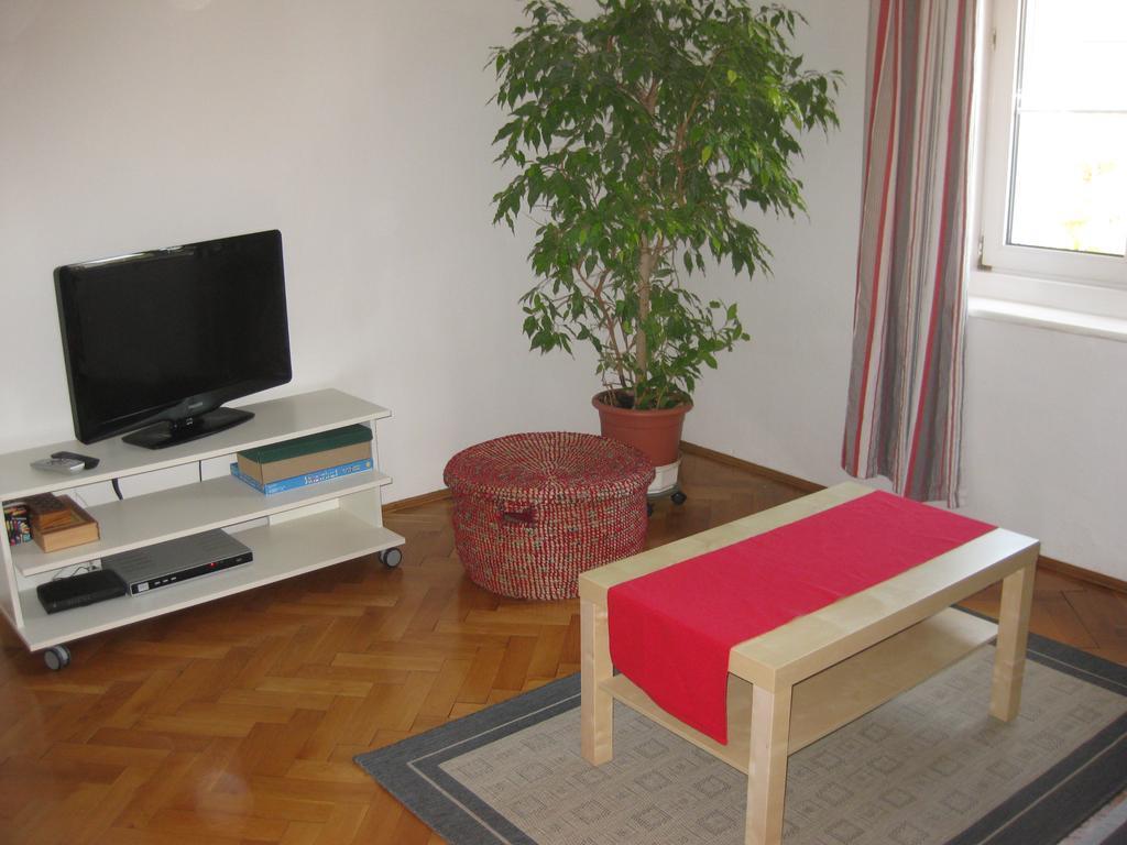 Appartement St. Leonhard Graz Luaran gambar